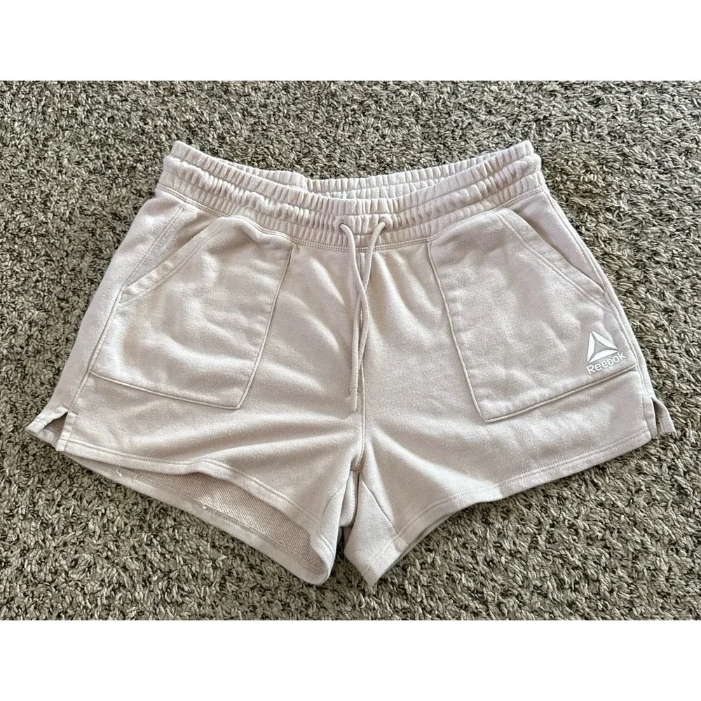 Reebok Women's Tan Y2K Sweat‎ Shorts Size Medium